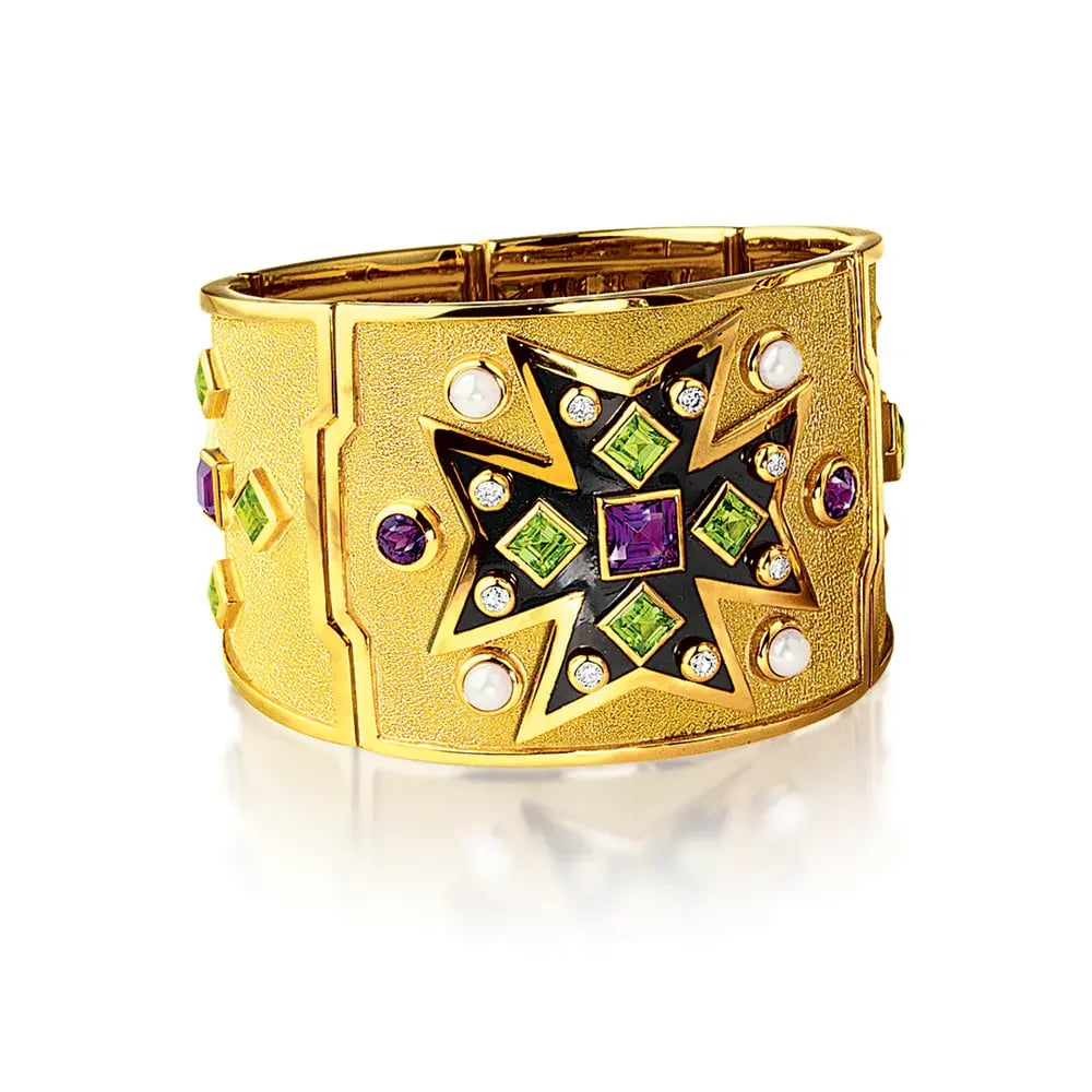 verdura-maltese-corss-cuff-hammered-gold-amethyst-peridot-web_c4896f13-2f3e-4bba-8ffa-2c0ed38cf5f0