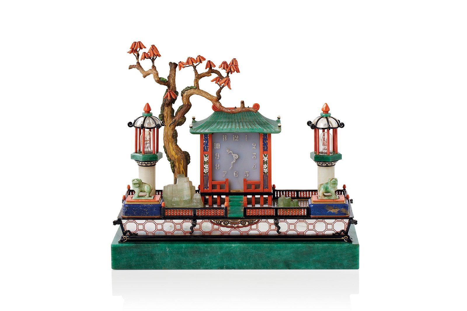 Christie_s_2017_PAR_14636_0019_000_necessaire_de_bureau_art_deco_jardin_japonais_par_cartier120939_