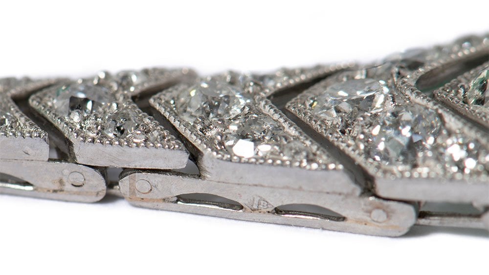 Untitled-1_0008_Filigree_NEED-118324i