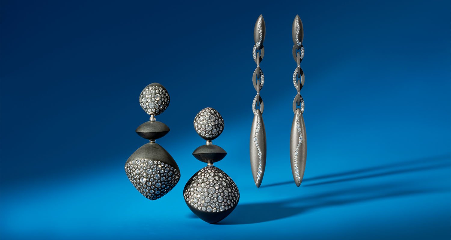 Untitled-1_0007_5_Blue_Vhernier