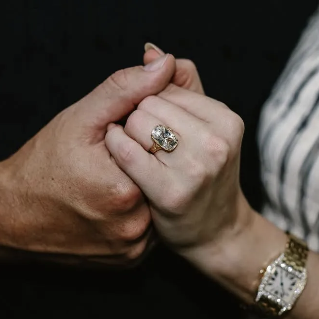 Taylor Swift engagement ring antique diamond-1